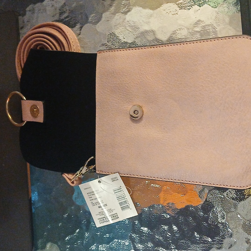 Purse - Picture 4 of 6